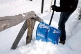 Snow shovel 38.5x55x145cm blue with aluminum handle, ALPINUS ALUTUBE ergo