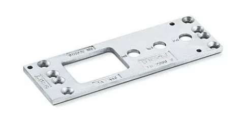 Durvju aizvērēja montāžas plāksne TS 2000 aizvērējam sudraba