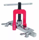 Rokas prese cauruļu izvalcēš.