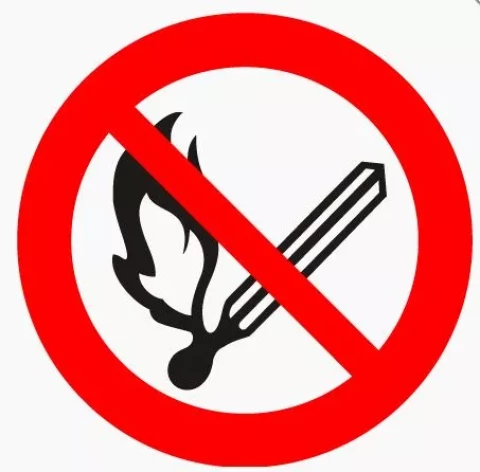 Zīme  Smēķet un atklāta liesma  aizliegta  D-15