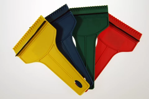 Sniega ledus skrāpis Blade