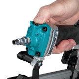 Пневматический гвоздезабиватель Makita AF506