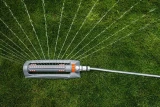 WHITE LINE Variable-width oscillating sprinkler