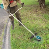 Akum. trimmeris UR002GZ01 40V XGT, b/a un lādētaja MAKITA