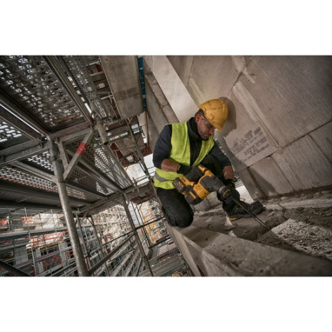 DEWALT Rotary Hammer Flexvolt  SDS plus 54V DCH323T2 +DT9679