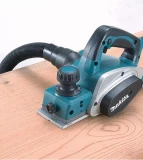 82мм электрорубанок Makita KP0800J