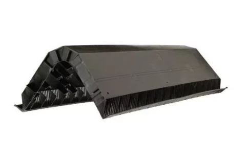 IKO Ventilācijas kore 0.6m  melna