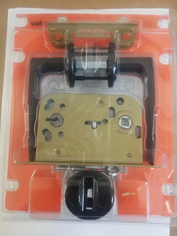 Slēdzenes komplekts ar rokturi un BB uzliku, Melns