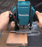 Makita RP0900J Plunge Router