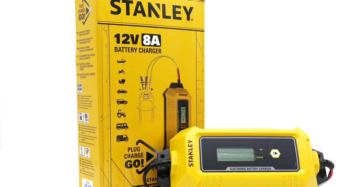 STANLEY® 12V 8A BATTERY CHARGER WITH POWER SUPPLY MODE SXAE00026